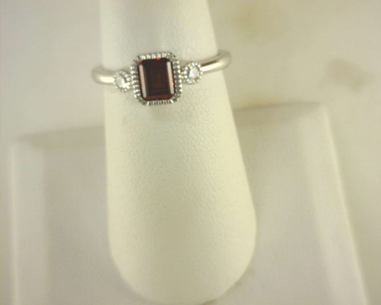.98 Simulated Diamond/Garnet January Birthstone RIng Size 7