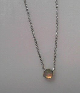 Davie Pendant Necklace