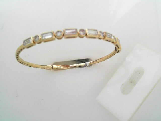 1.632 Diamond Bangle Bracelet 14K Yellow Gold