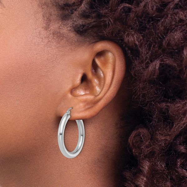 Leslie's 10K White Gold Polished Lightweight Hoop Earrings - Image 4