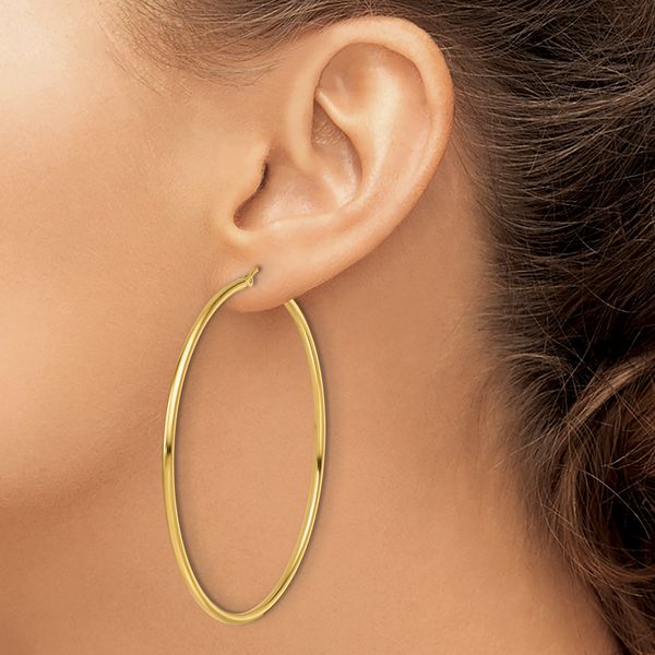 Leslie's 10k Polished 2x60mm Lightweight Tube Hoop Earrings - Image 3