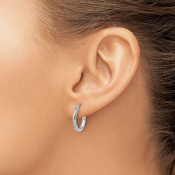 Leslie's 10k White Gold Diamond-cut 2mm Round Tube Hoop Earrings - Image 3