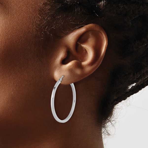 Leslie's 10k White Gold 2mm Square Tube Hoop Earrings - Image 3