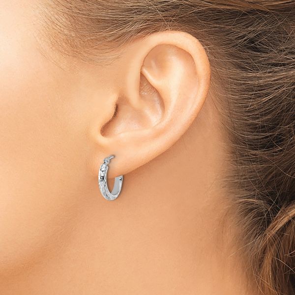 Leslie's 10k White Gold D/C 2.8x15mm Hollow Hoop Earrings - Image 3