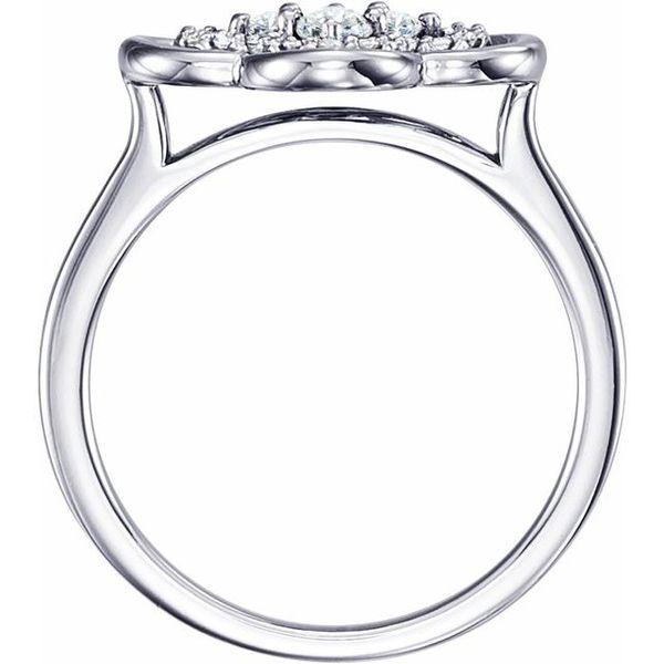 Clover Ring - Image 2