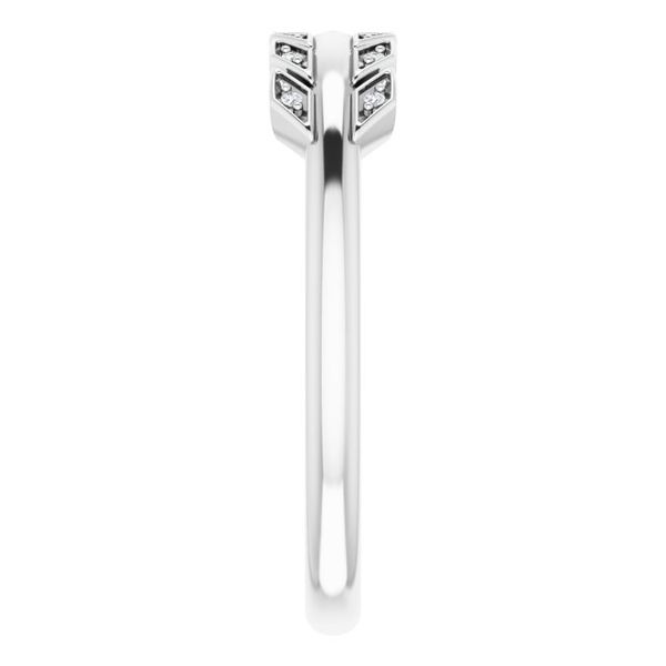 Accented Arrow Ring - Image 4