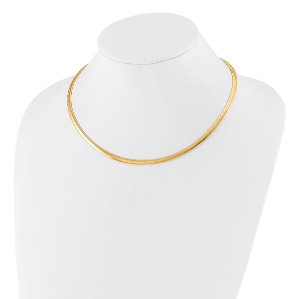 10K 4mm Two-tone Reversible Omega Necklace - Image 4