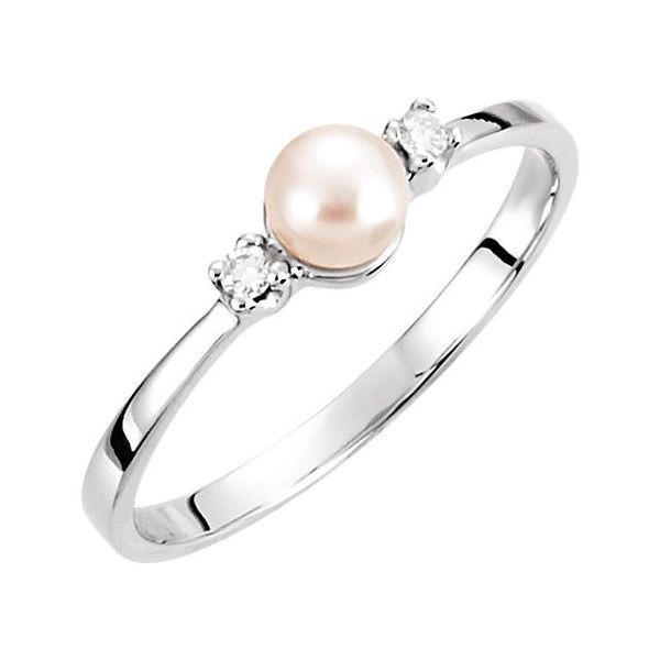 Accented Pearl Ring