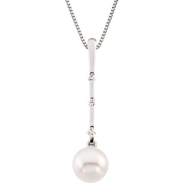 Accented Pearl Necklace