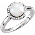 Halo-Style Pearl Ring