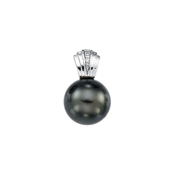 Accented Pearl Pendant