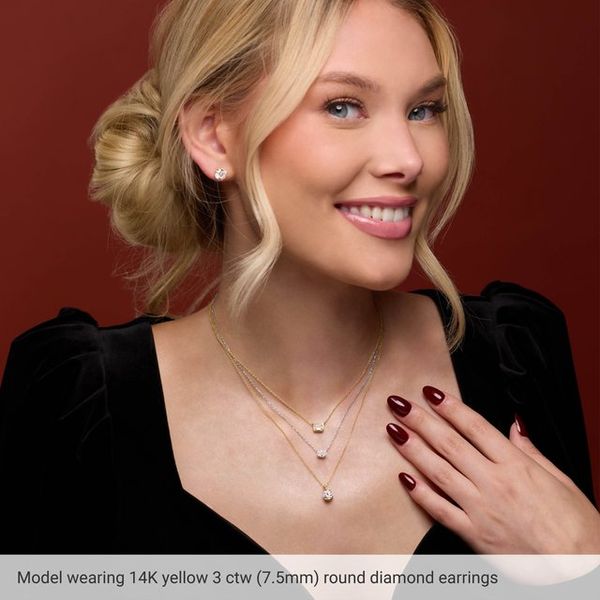 Round 3-Prong Cocktail-Style Stud Earrings - Image 4