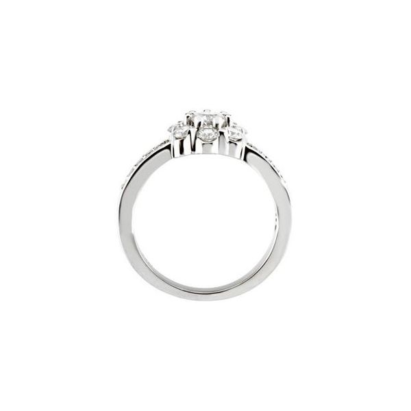 Cluster Ring - Image 2