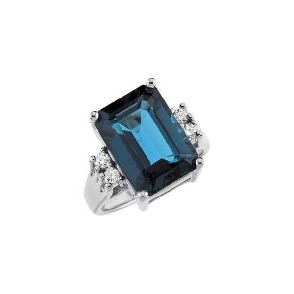 Accented Ring