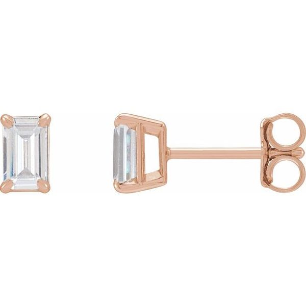Lab-Grown Diamond Stud Earrings
