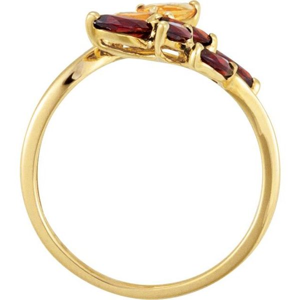 Leaf Design Bypass Ring - Image 2