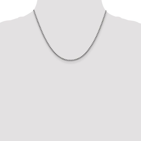 Leslie's 14K White Gold 2.4mm Semi-Solid D/C Round Box Chain - Image 4