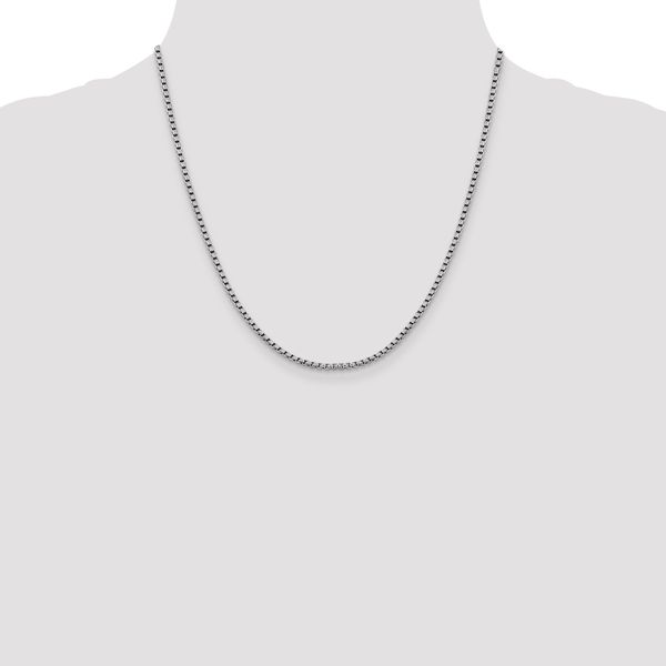 Leslie's 14K White Gold 2.4mm Semi-Solid D/C Round Box Chain - Image 4