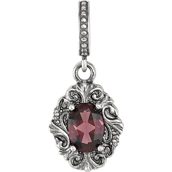 Vintage-Inspired Pendant