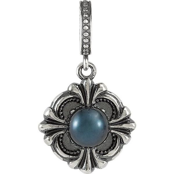 Solitaire Pearl Pendant