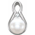 Accented Pearl Pendant
