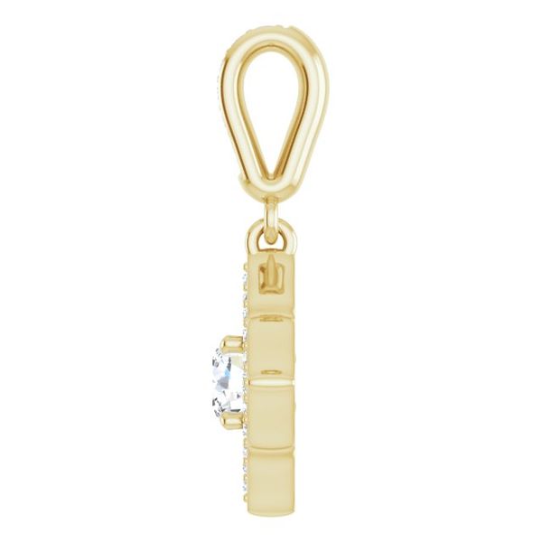 Halo-Style Clover Pendant - Image 3