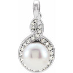Accented Pearl Pendant