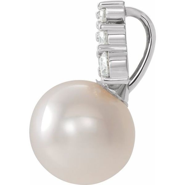 Pearl Cluster Pendant - Image 2