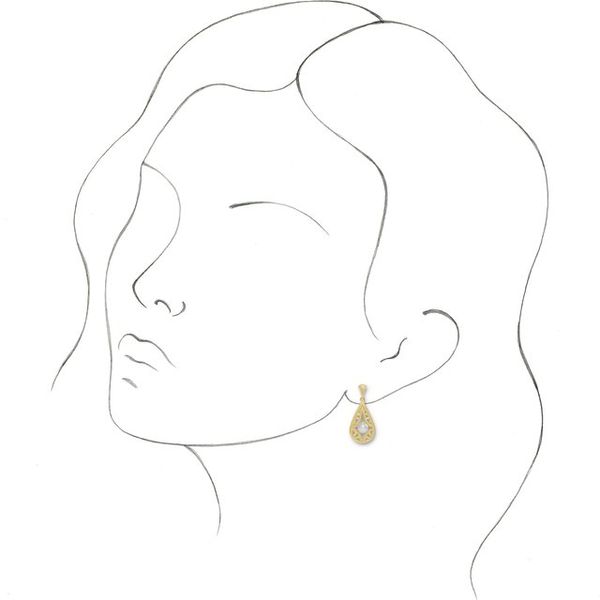 Vintage-Inspired Pearl Earrings - Image 3