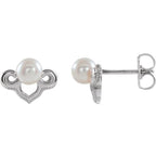 Vintage-Inspired Pearl Earrings