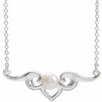 Vintage-Inspired Pearl Necklace