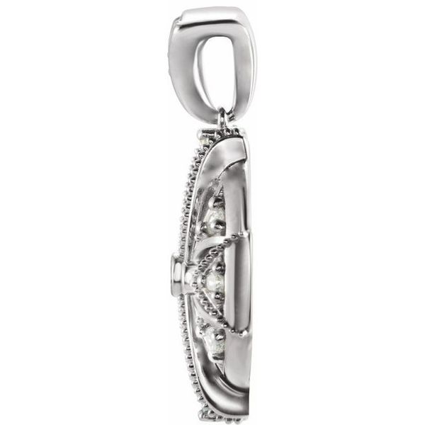 Vintage-Inspired Pendant - Image 2