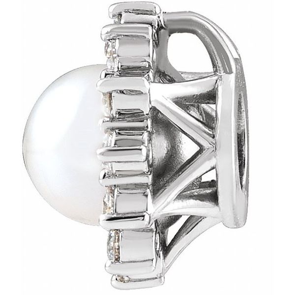 Halo-Style Pearl Pendant - Image 2
