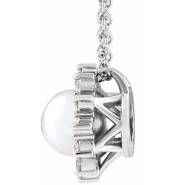Halo-Style Pearl Necklace - Image 2