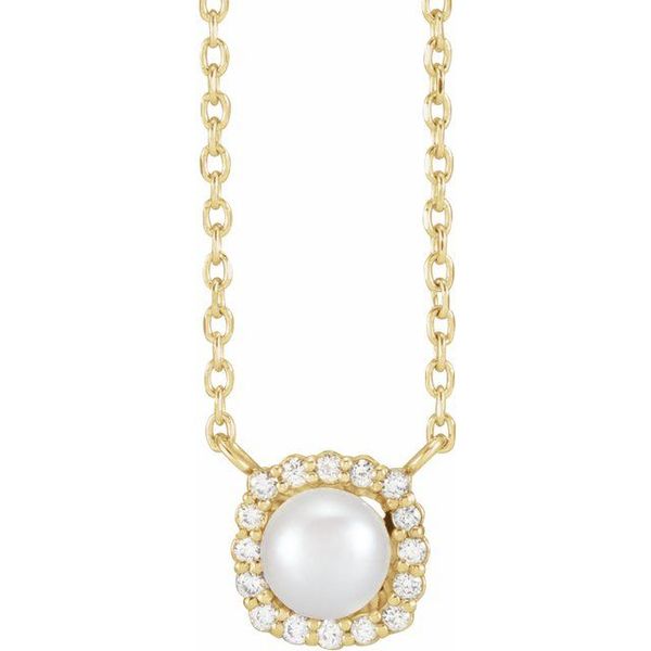 Halo-Style Pearl Necklace
