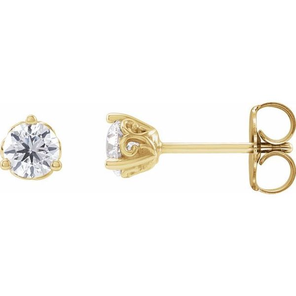 Round 3-Prong Scroll Stud Earrings