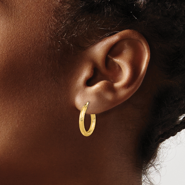 14K 3x15 D/C Round Hoop Earrings - Image 3