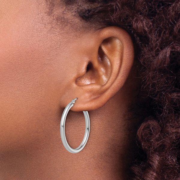 Leslie's 14k White Gold Polished 2.5mm Lightweight Tube Hoop Earrings - Image 3