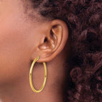 Leslie's 14k Polished 2.5mm Lightweight Tube Hoop Earrings - Image 3