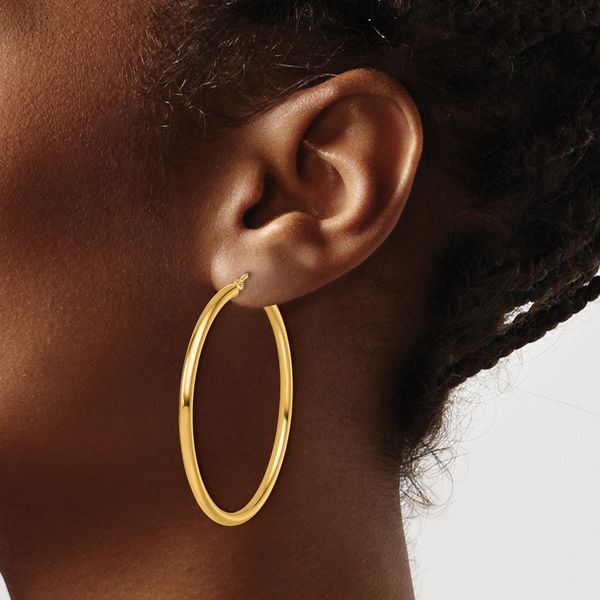 Leslie's 14k Polished 2.5mm Lightweight Tube Hoop Earrings - Image 3