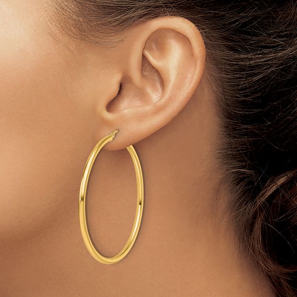 Leslie's 14k Polished 2.5mm Lightweight Tube Hoop Earrings - Image 3