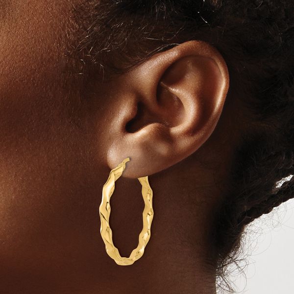 14K Polished Twisted Hoop Earrings - Image 3