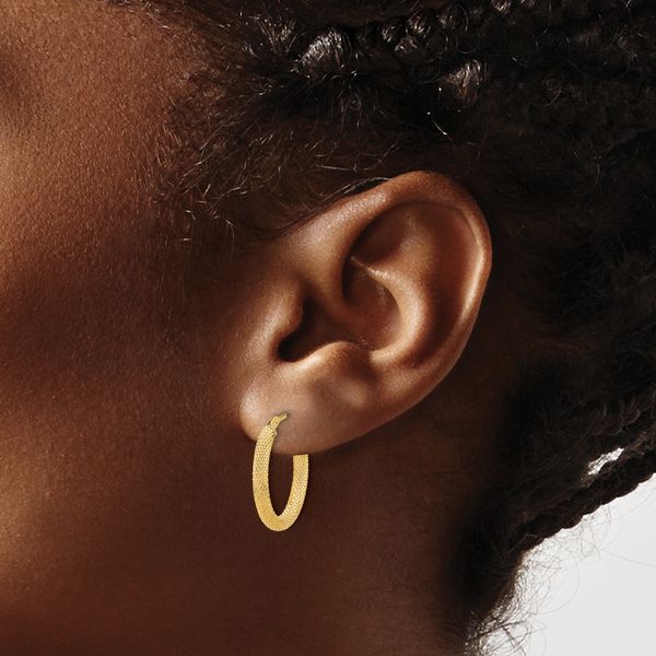 Leslie's 14K Polished and Textured Oval Hoop Earrings - Image 3