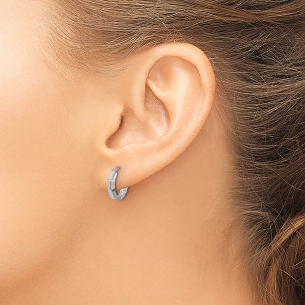 Leslie's 14K White Gold Polished/Diamond-cut Huggie Hoop Earrings - Image 3