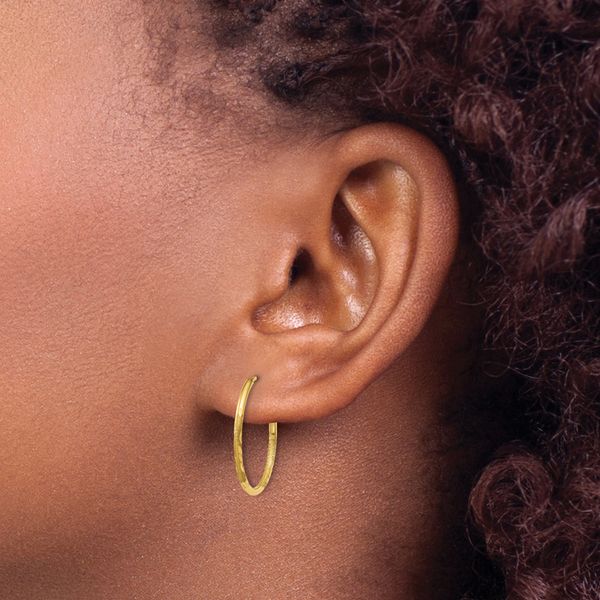 Leslie's 14k 1.25mm Diamond-cut Endless Hoop Earring - Image 3
