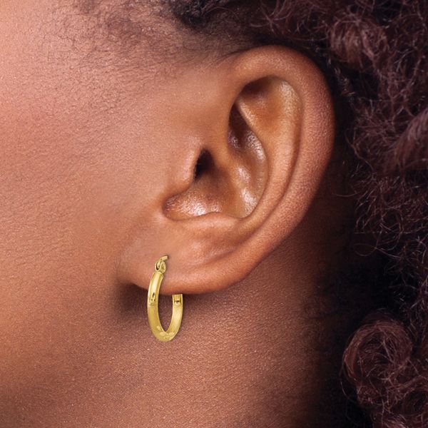 Leslie's 14k Satin and D/C 2mm Round Tube Hoop Earrings - Image 3
