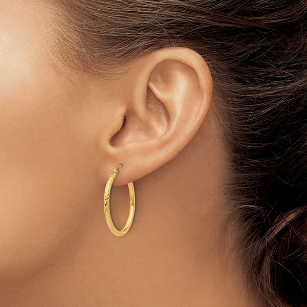 Leslie's 14k Diamond-cut 2mm Round Tube Hoop Earrings - Image 3