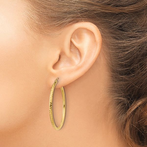 Leslie's 14k Diamond-cut 2mm Round Tube Hoop Earrings - Image 3