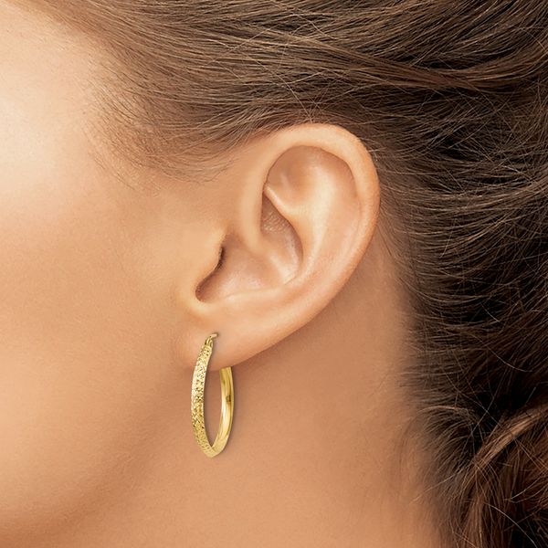 Leslie's 14k Knife Edge D/C 2.5x25mm Hollow Hoop Earrings - Image 3