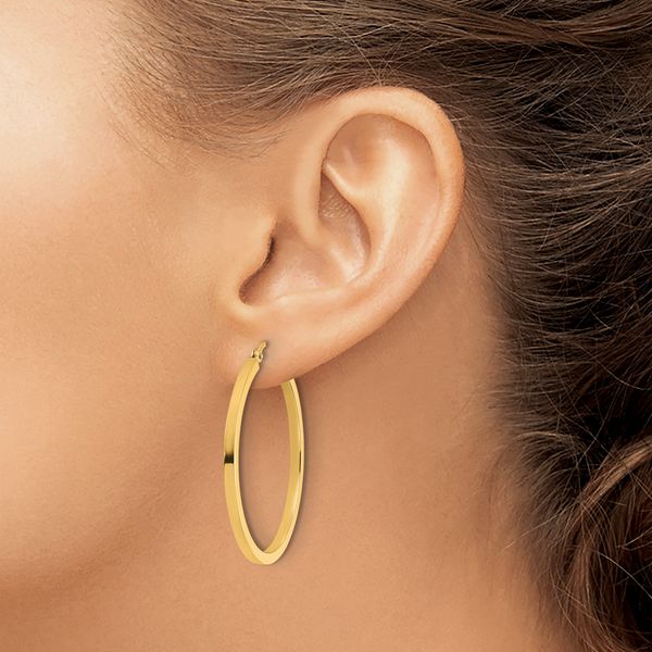 Leslie's 14k 2mm Square Tube Hoop Earrings - Image 3